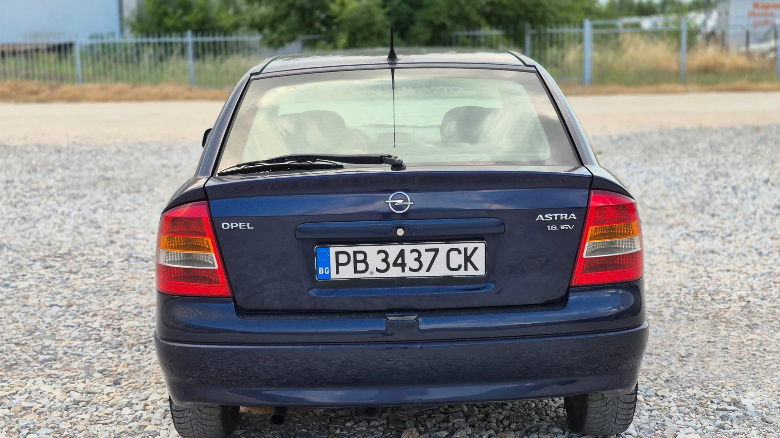 Opel Astra 1.6 Газ/Бензин Клима* * , снимка 4 - Автомобили и джипове - 55088340