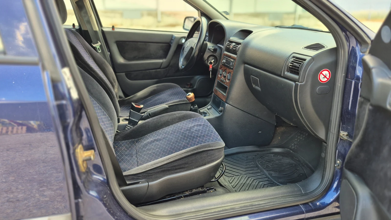 Opel Astra 1.6 Газ/Бензин Клима* * , снимка 14 - Автомобили и джипове - 55088340