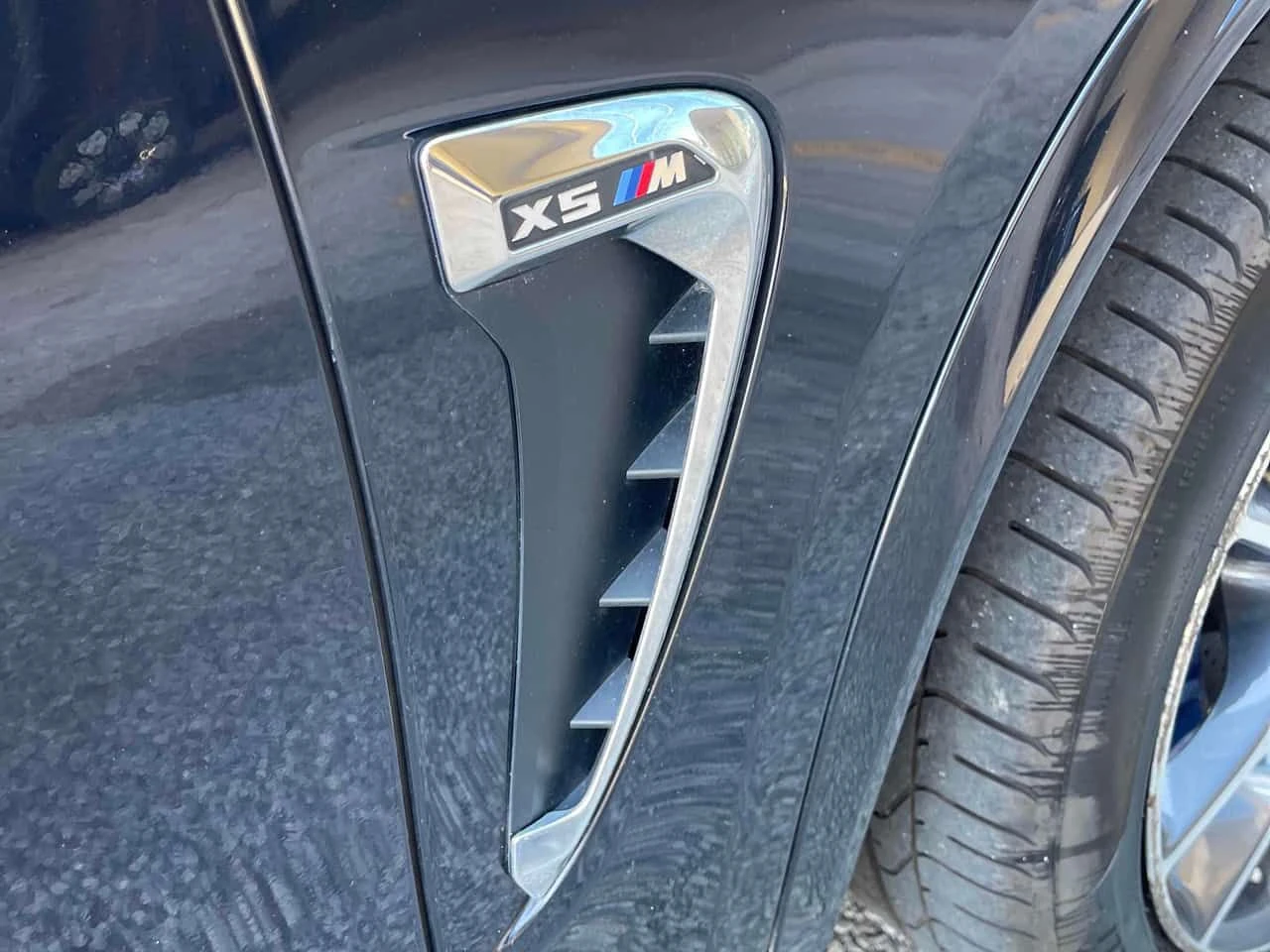 BMW X5M * HUD * 360 * ОБДУХВАНЕ * АВТОКРЕДИТ, снимка 12 - Автомобили и джипове - 55153769