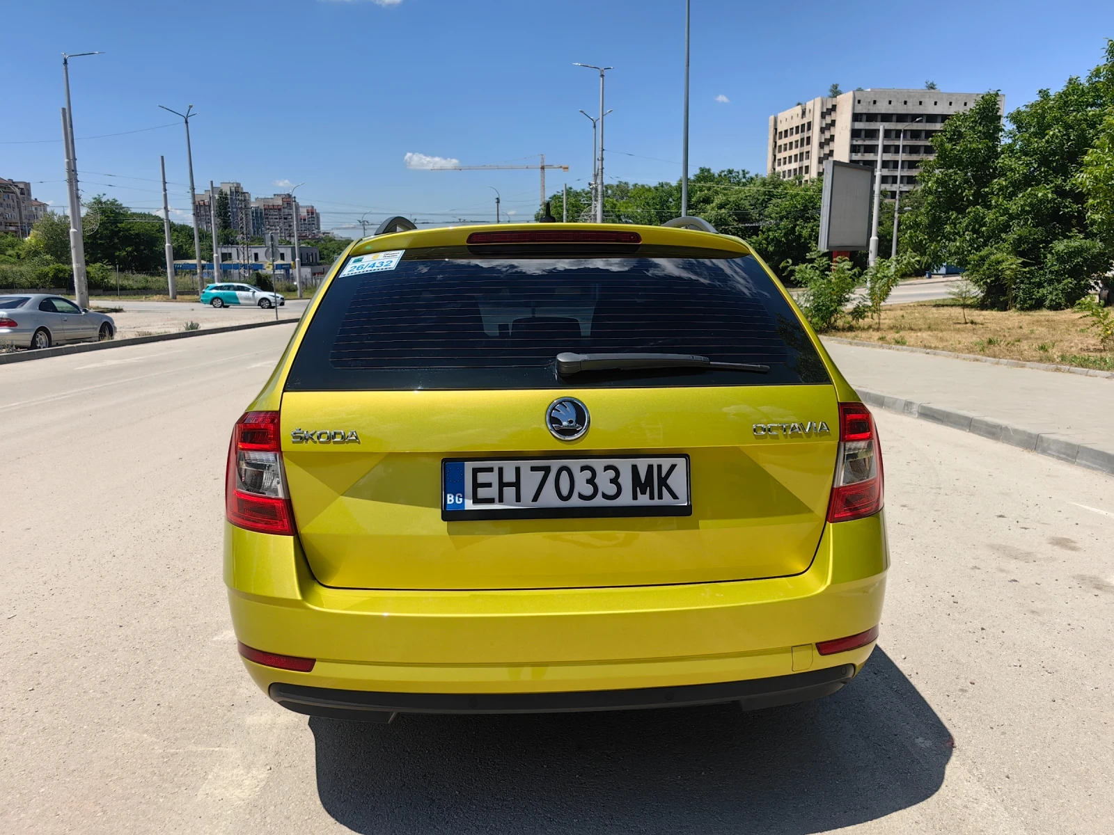 Skoda Octavia 1.6tdi 116кс Работещо такси, ЕВРО 6, ОТЛИЧНА , снимка 5 - Автомобили и джипове - 55617600