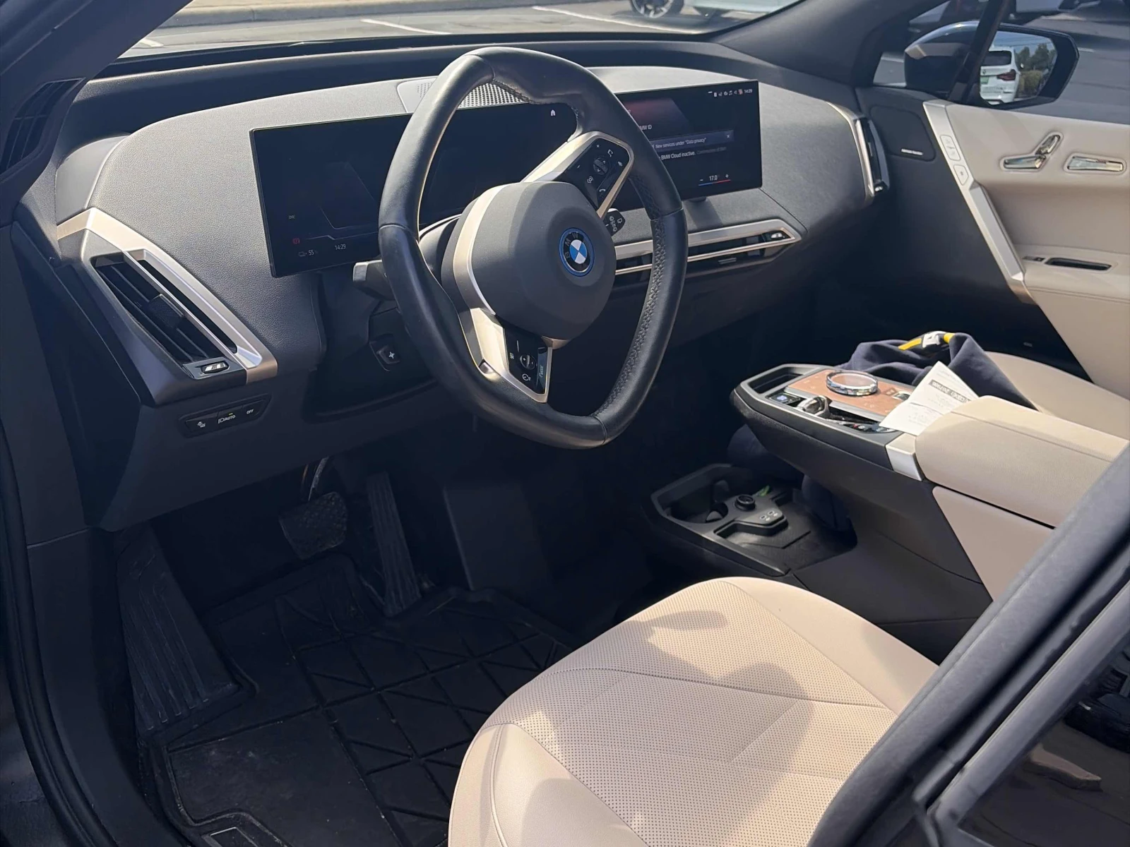 BMW iX xDrive50, АВТОКРЕДИТ, снимка 5 - Автомобили и джипове - 55924416