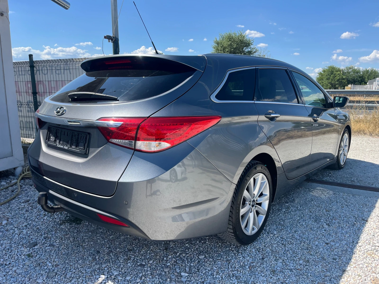Hyundai I40 1.7CRDi Full Екстри, снимка 4 - Автомобили и джипове - 55929336