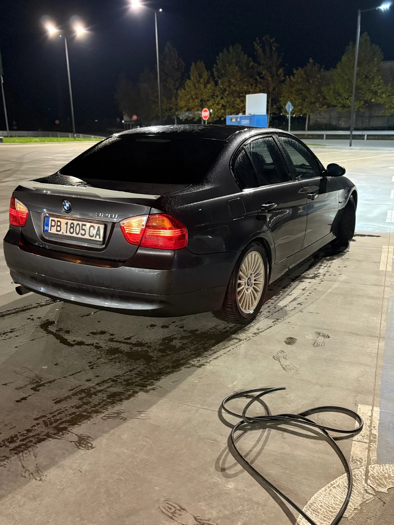 BMW 320, снимка 3 - Автомобили и джипове - 55970619