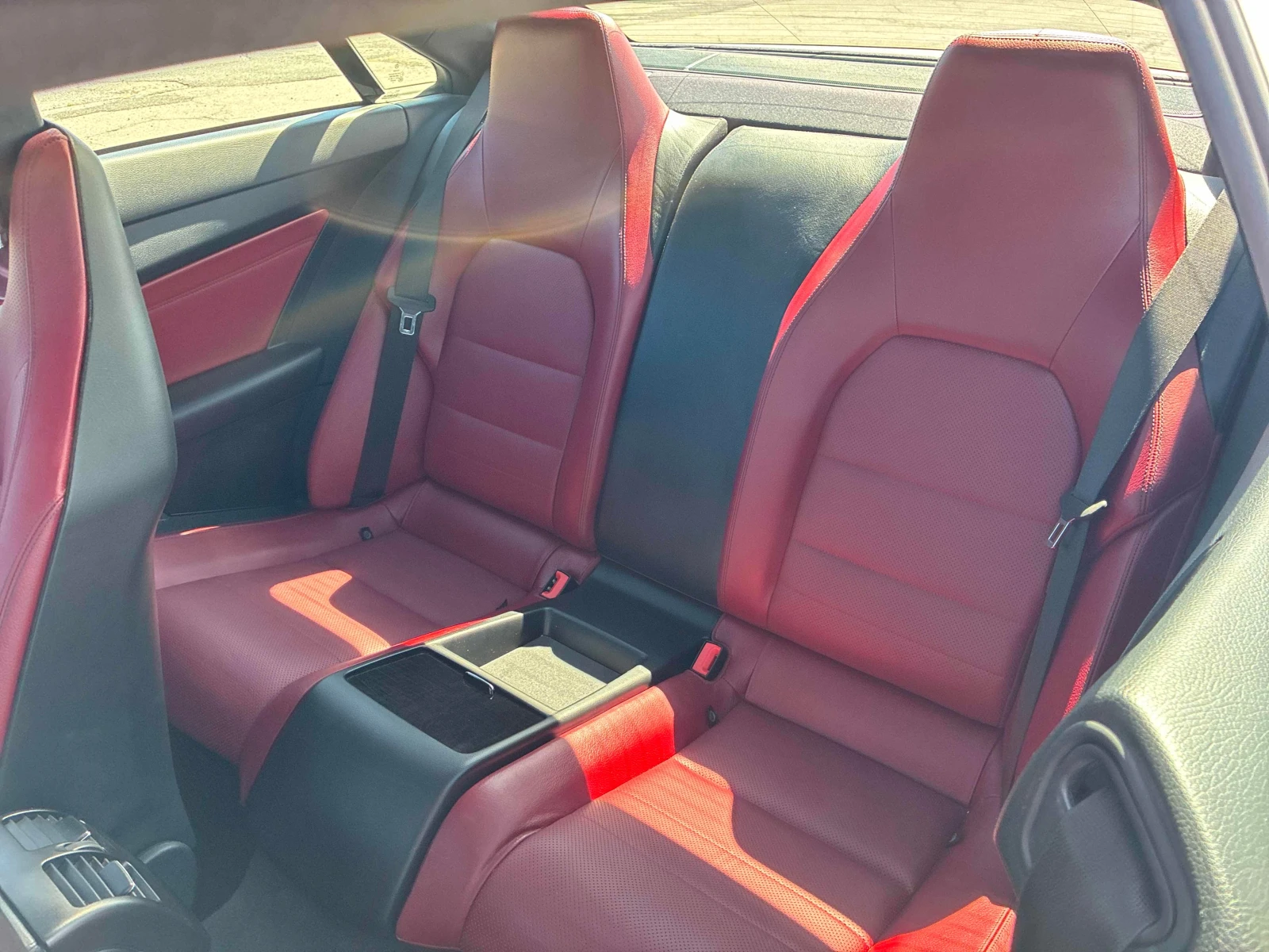 Mercedes-Benz E 350 * CARFAX * ОПЦИЯ ЗА ФИНАНСИРАНЕ , снимка 13 - Автомобили и джипове - 55987008