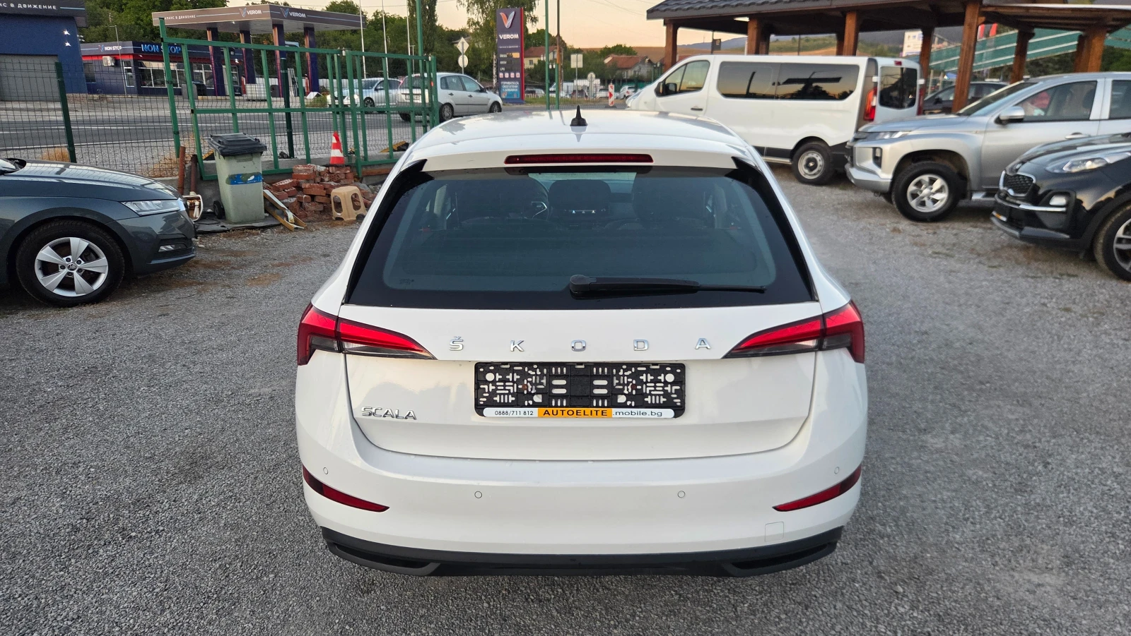 Skoda Scala 1.0i EUR.6, снимка 8 - Автомобили и джипове - 56182353