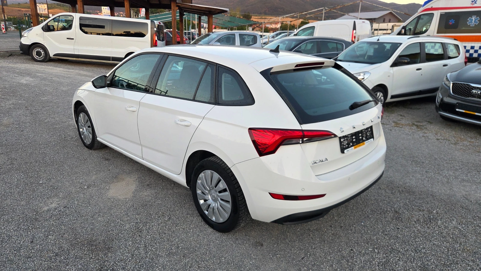 Skoda Scala 1.0i EUR.6, снимка 4 - Автомобили и джипове - 56182353