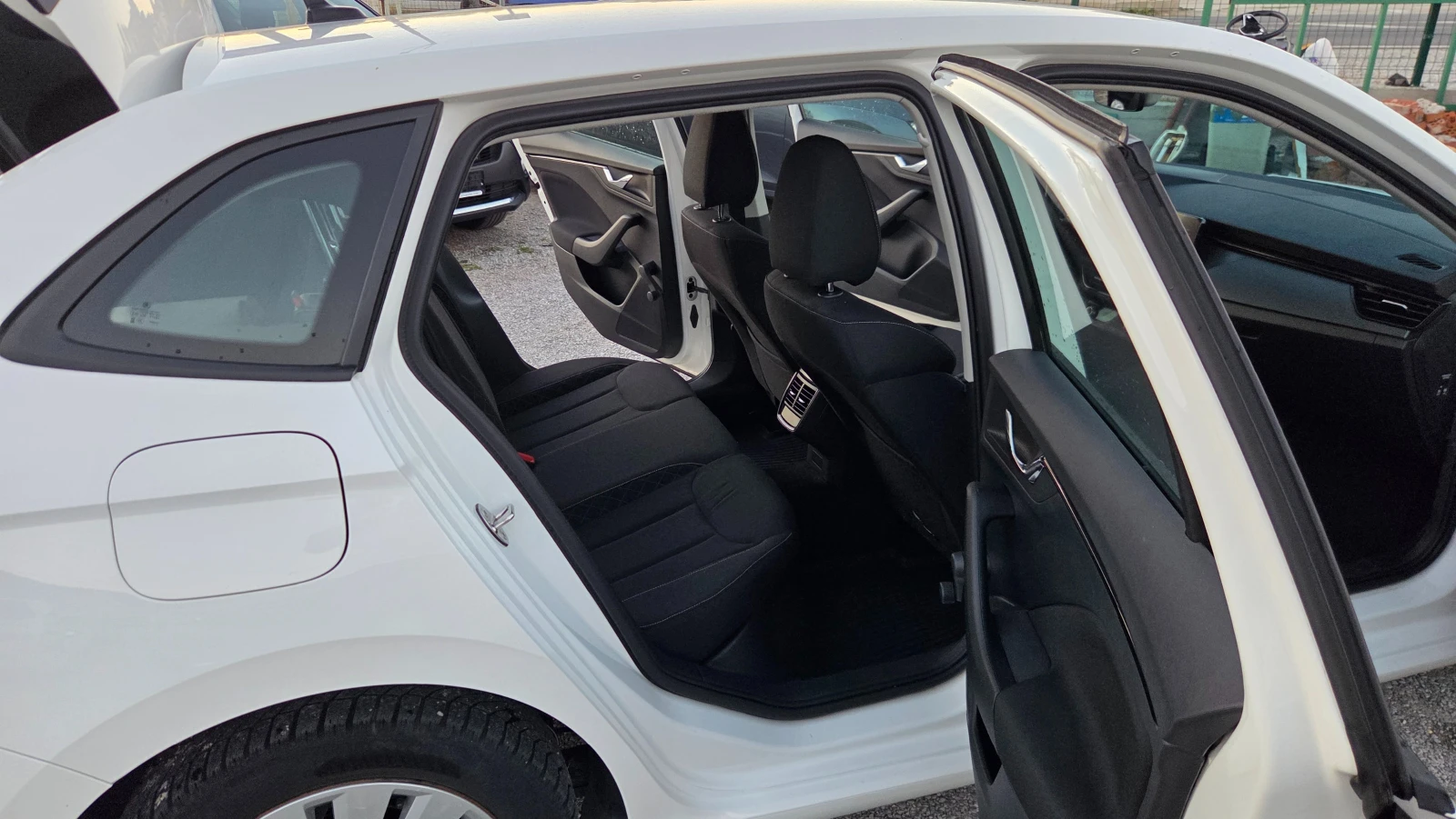 Skoda Scala 1.0i EUR.6, снимка 13 - Автомобили и джипове - 56182353
