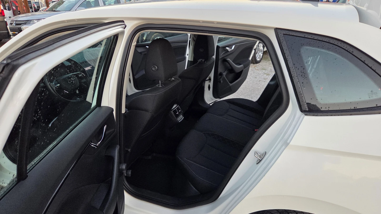 Skoda Scala 1.0i EUR.6, снимка 10 - Автомобили и джипове - 56182353
