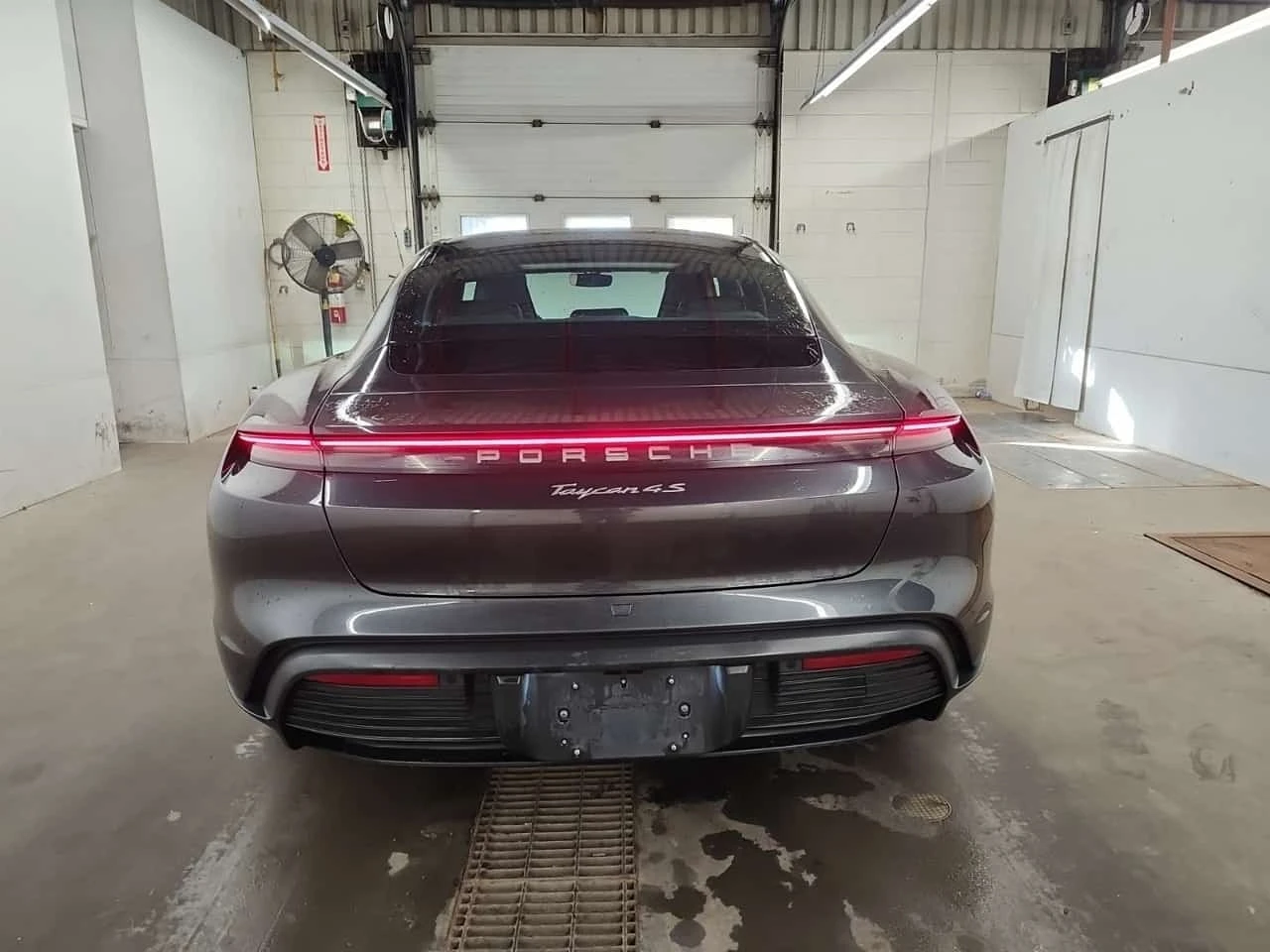 Porsche Taycan * 4S * CARFAX * , снимка 17 - Автомобили и джипове - 56219500
