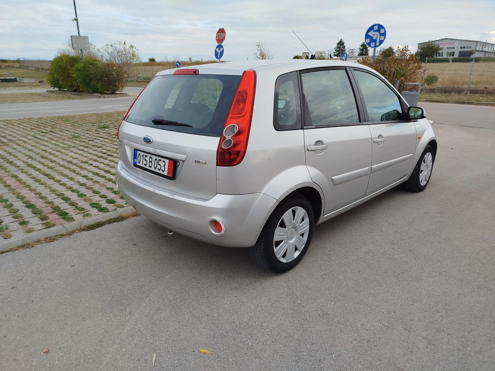 Ford Fiesta 1.4tdci-klimatik | Mobile.bg � ����������� 5