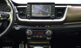 Kia Stonic Климатрони\Подгреви\Голяма навигация, снимка 16