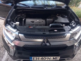 Обява за продажба на Mitsubishi Outlander 2.4SE 4X4 КОЖА С АЛКАНТАРА 7 МЕСТА 85000км ~38 300 лв. - изображение 1