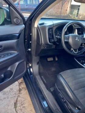 Обява за продажба на Mitsubishi Outlander 2.4SE 4X4 КОЖА С АЛКАНТАРА 7 МЕСТА 85000км ~38 300 лв. - изображение 10