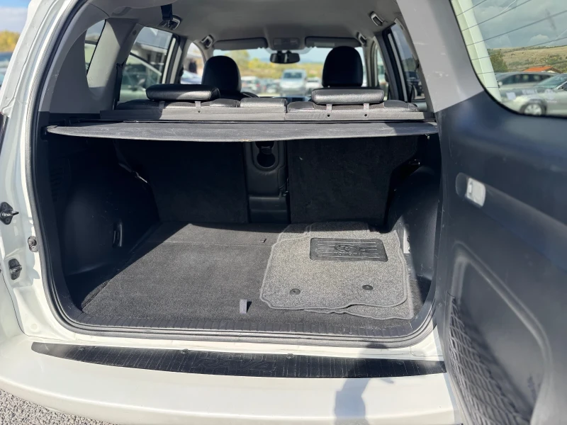 Toyota Rav4 2.2D-4D* CROSSOVER* , снимка 11 - Автомобили и джипове - 52056699