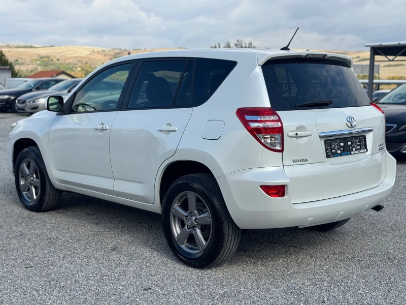Toyota Rav4 2.2D-4D* CROSSOVER* , снимка 4 - Автомобили и джипове - 52056699
