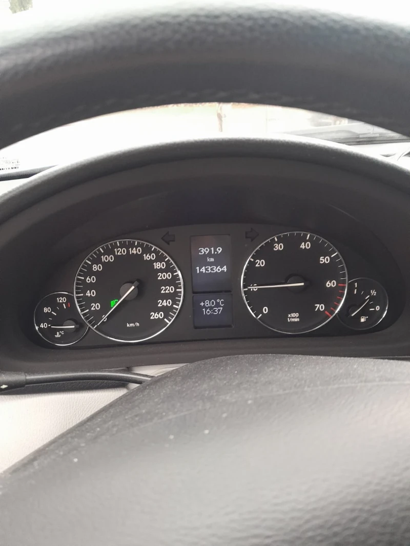 Mercedes-Benz C 230 C230 Kompresor Единствена в Бг.Уникат, снимка 4 - Автомобили и джипове - 53263739