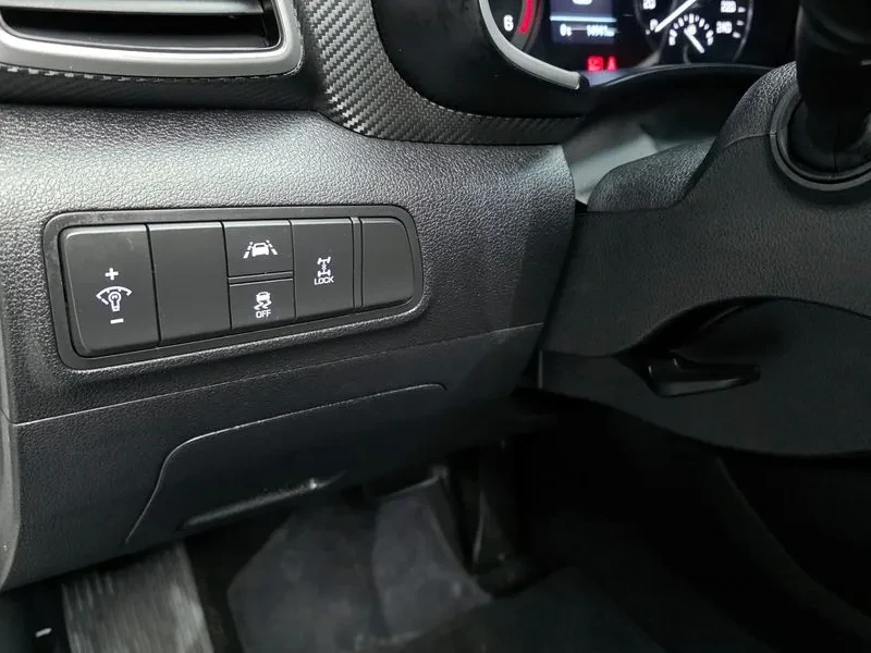 Hyundai Tucson 2.0 4Wd Smart, снимка 14 - Автомобили и джипове - 53365834