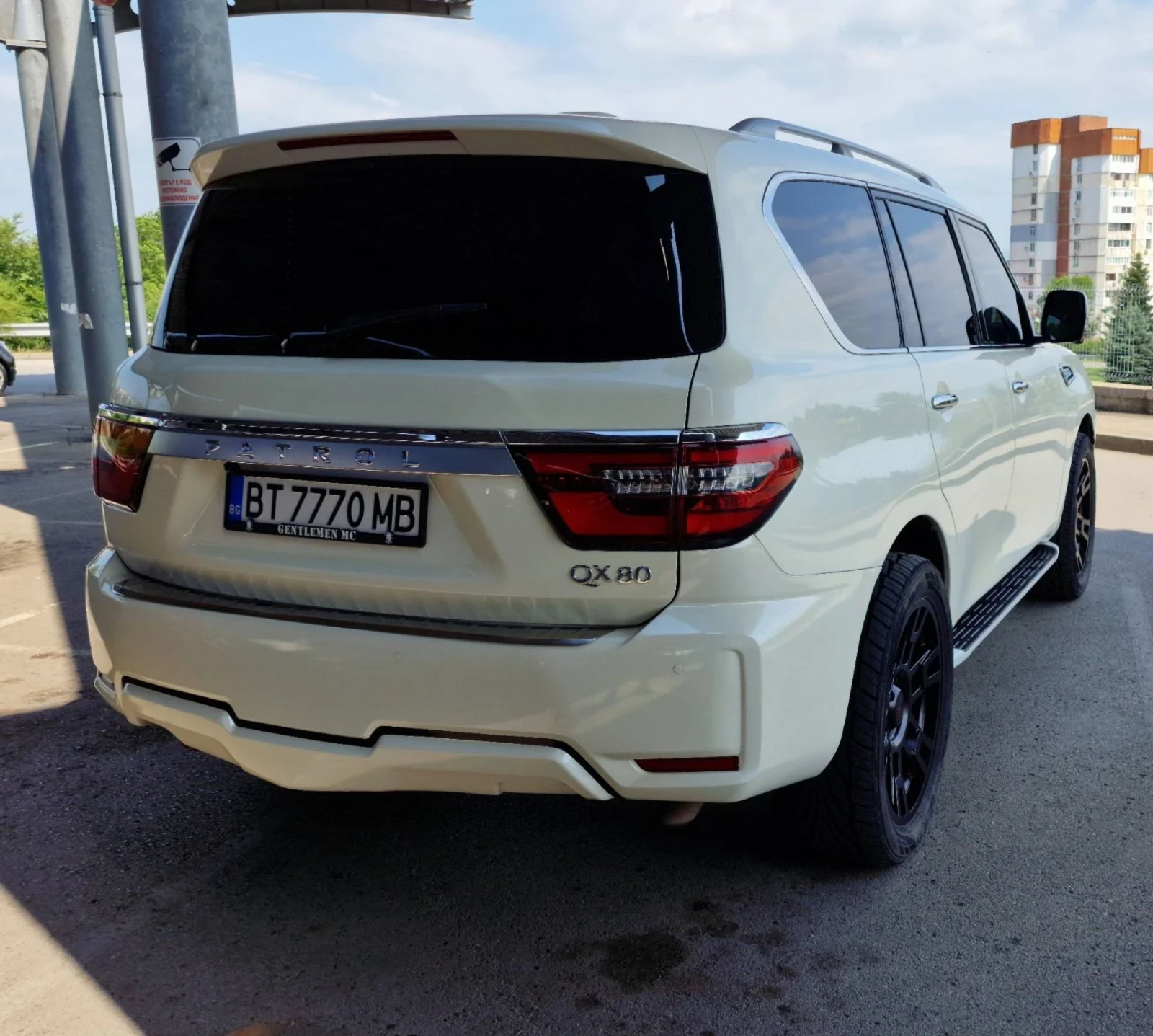 Infiniti QX80 5.6 V8 Nissan Patrol - изображение 3