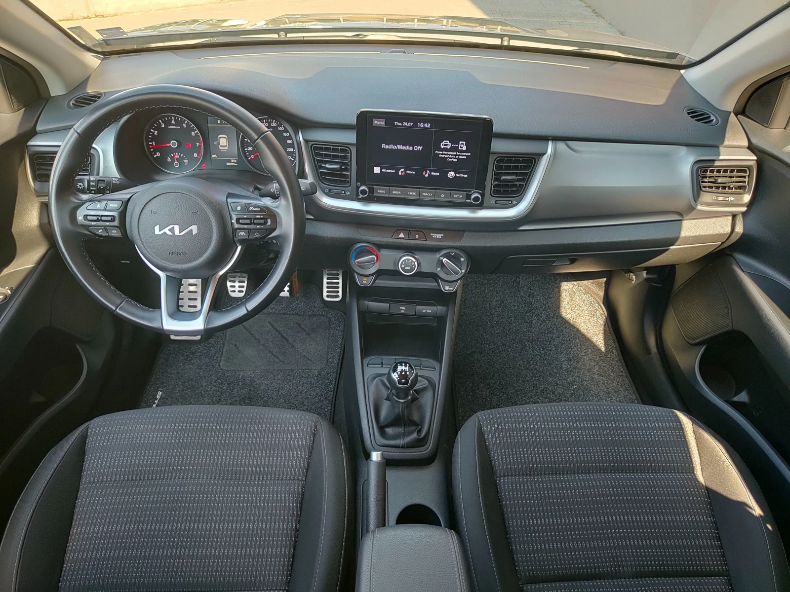 Kia Stonic LX - изображение 8