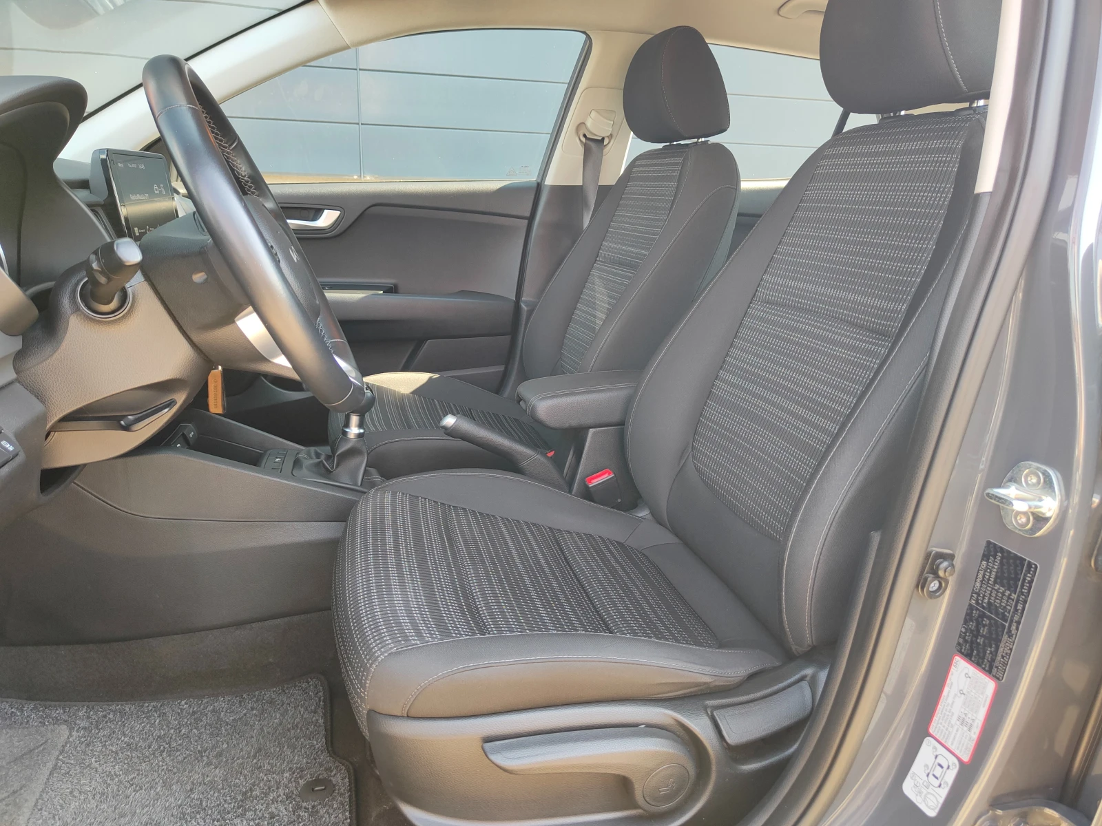 Kia Stonic LX - изображение 6