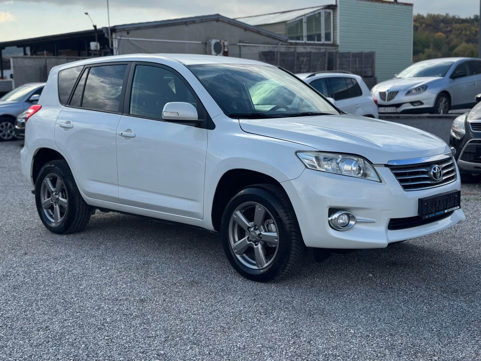 Toyota Rav4 2.2D-4D* CROSSOVER*  - изображение 2