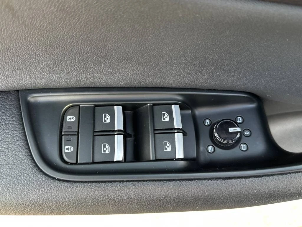 Audi Q8 * Progressiv * CARFAX * ��� ������������ ������ | Mobile.bg � ����������� 13