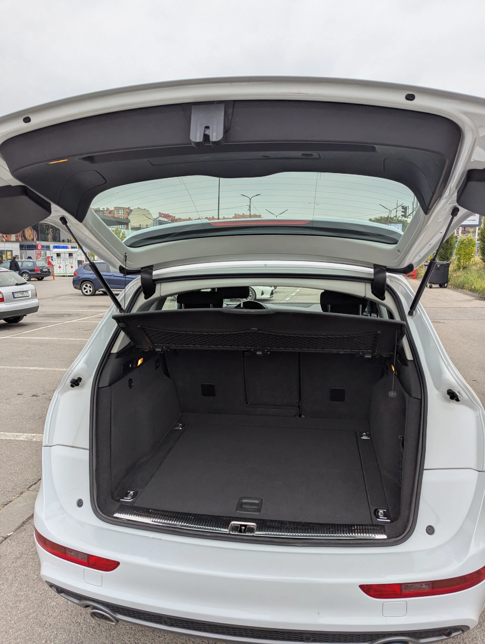 Audi Q5 S line, снимка 10 - Автомобили и джипове - 53752658