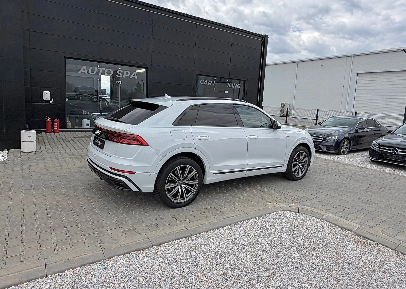 Audi Q8 50TDi S-Line+ Подгрев/B&O/3DКамера/Вакуум/Keyless, снимка 4 - Автомобили и джипове - 54126393