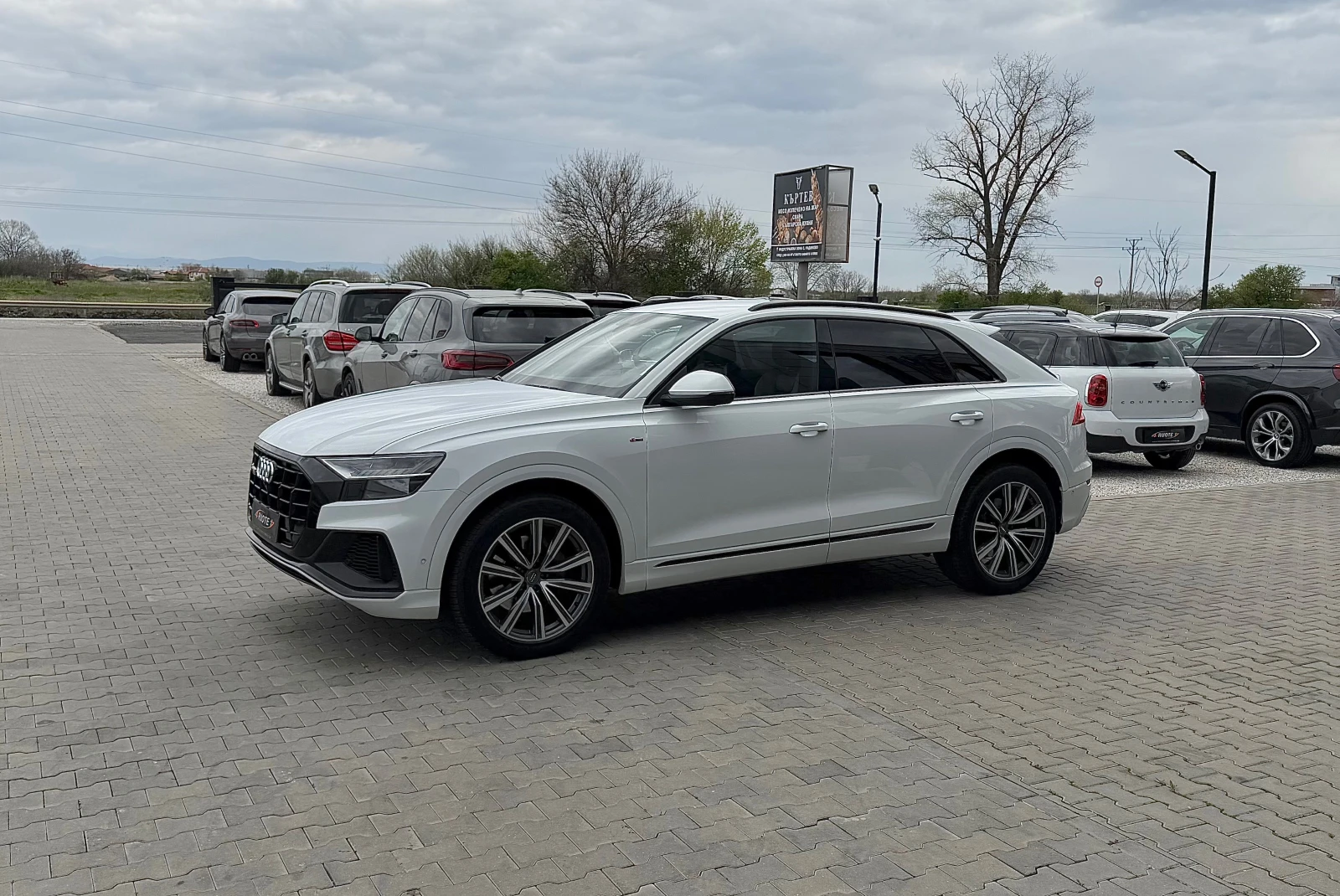 Audi Q8 50TDi S-Line+ Подгрев/B&O/3DКамера/Вакуум/Keyless, снимка 2 - Автомобили и джипове - 54126393