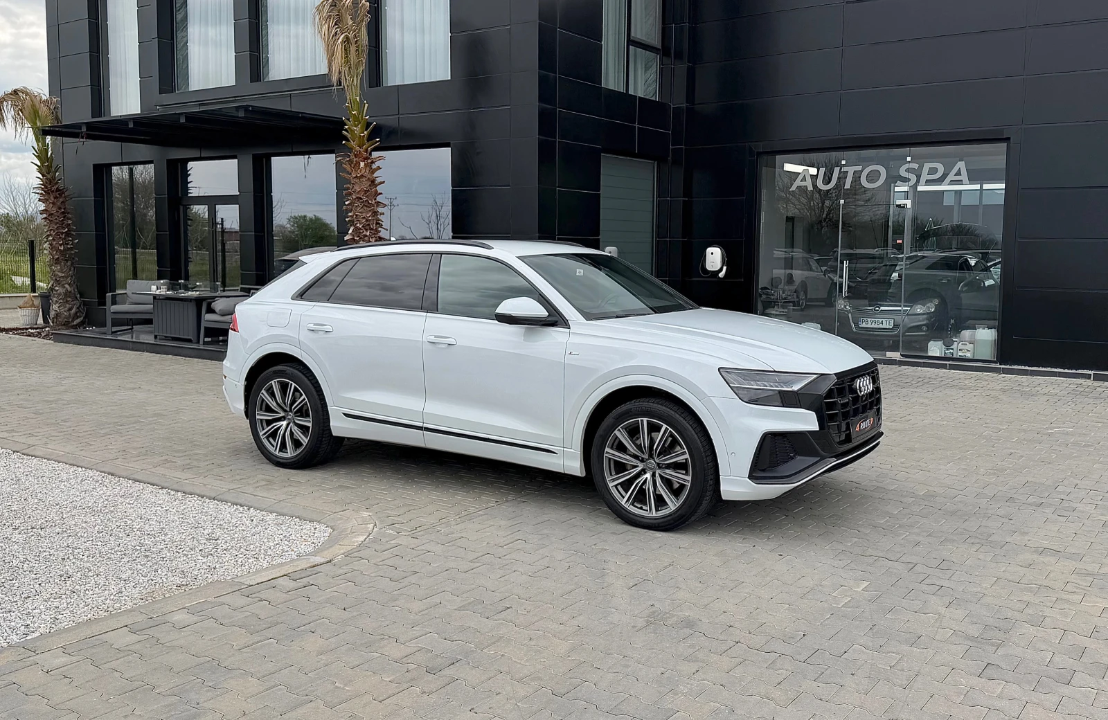 Audi Q8 50TDi S-Line+ Подгрев/B&O/3DКамера/Вакуум/Keyless, снимка 3 - Автомобили и джипове - 54126393