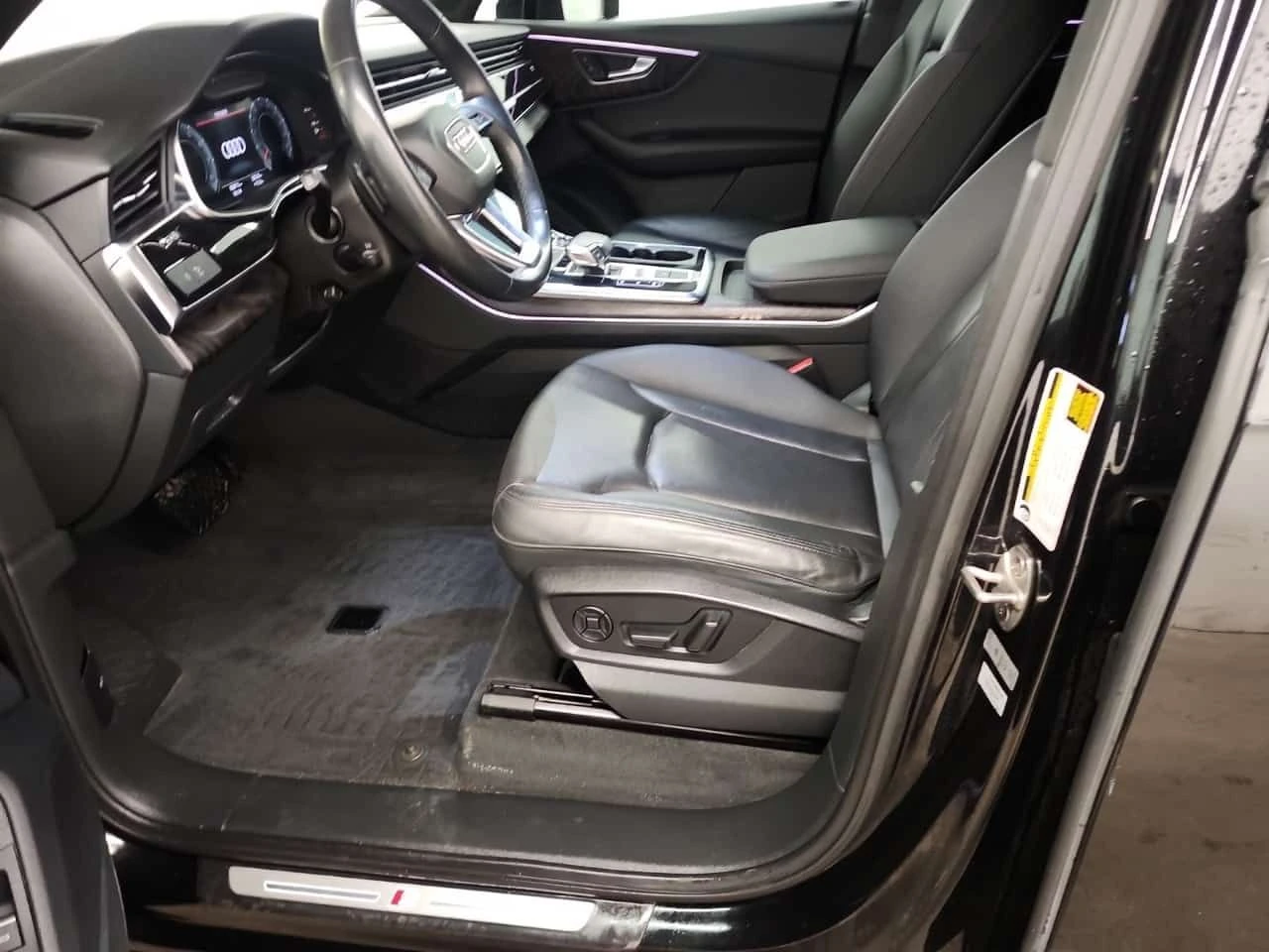 Audi Q7 55TFSI S-Line * PROGRESSIV * Дистроник * Oт VW * , снимка 9 - Автомобили и джипове - 54688013