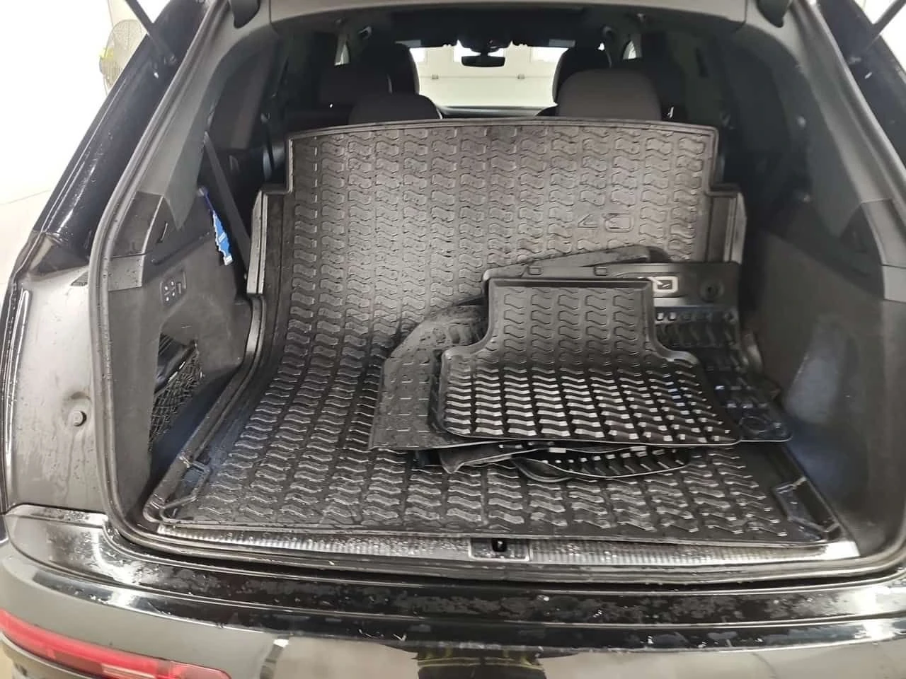 Audi Q7 55TFSI S-Line * PROGRESSIV * Дистроник * Oт VW * , снимка 14 - Автомобили и джипове - 54688013