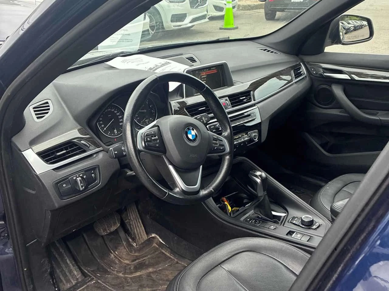 BMW X1 xDrive28i | CARFAX | БЕЗ ПЪРВОНАЧАЛНА ВНОСКА, снимка 11 - Автомобили и джипове - 55106146
