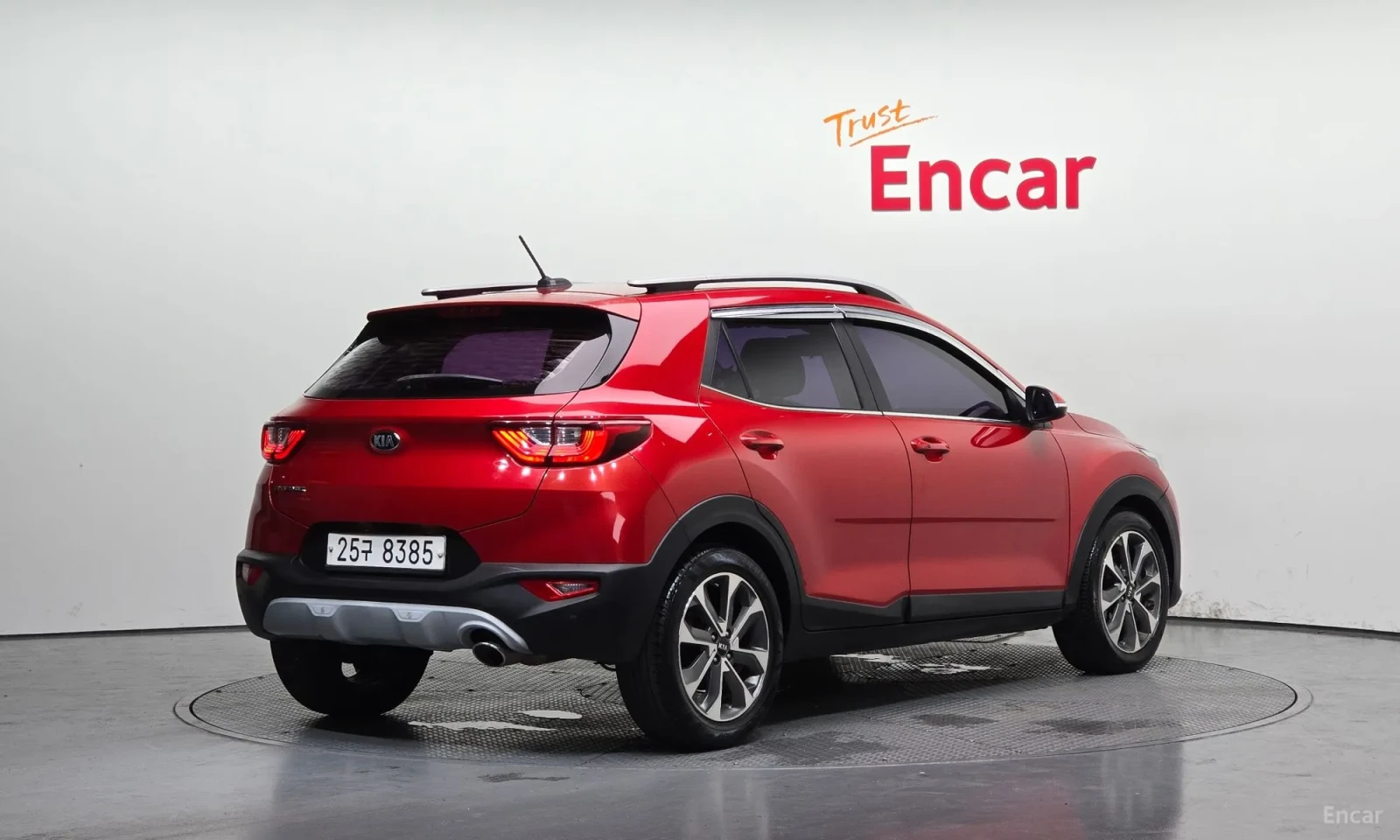 Kia Stonic Климатрони\Подгреви\Голяма навигация, снимка 2 - Автомобили и джипове - 55583372