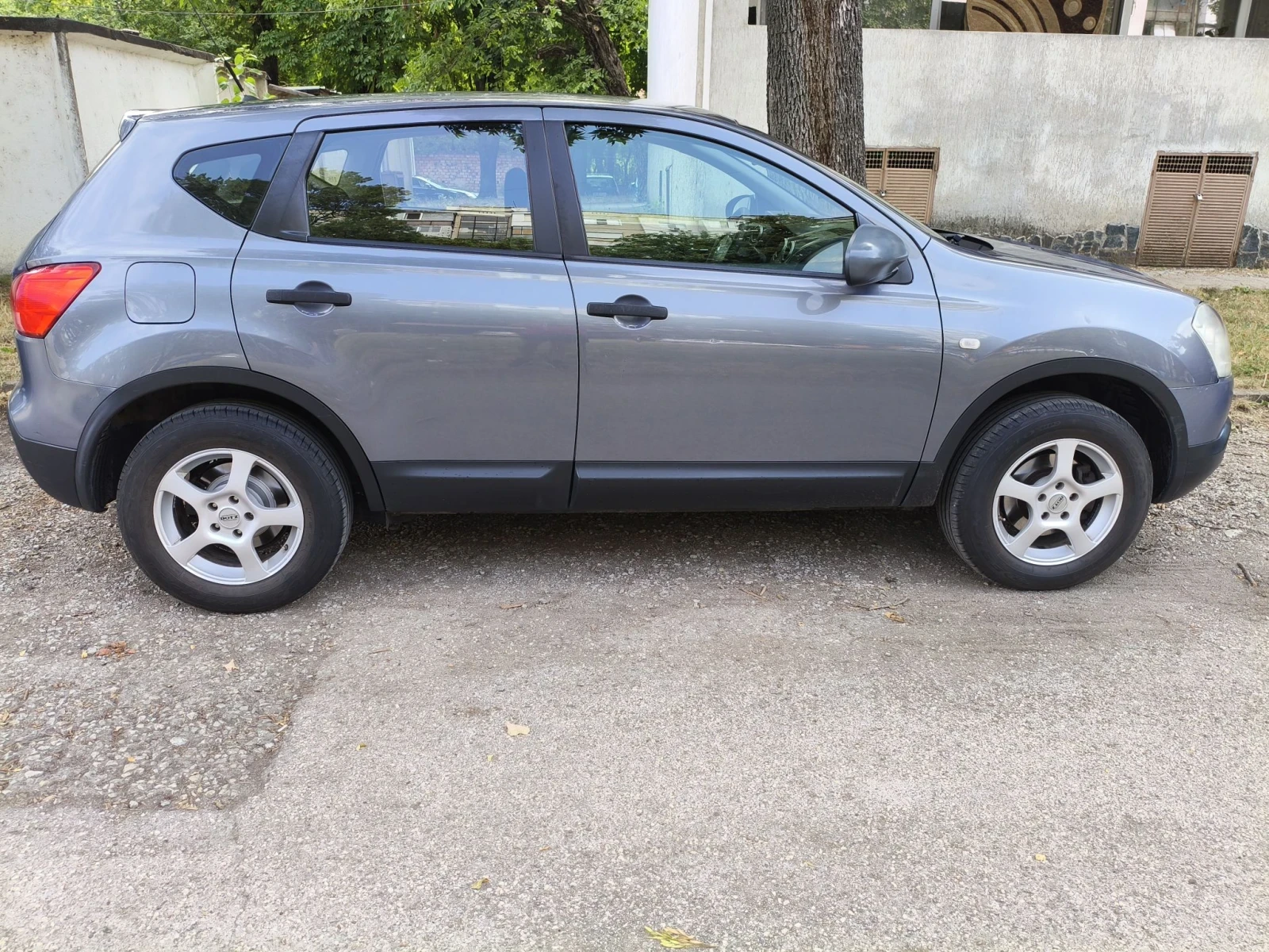 Nissan Qashqai 1.6i /114p.s LPG