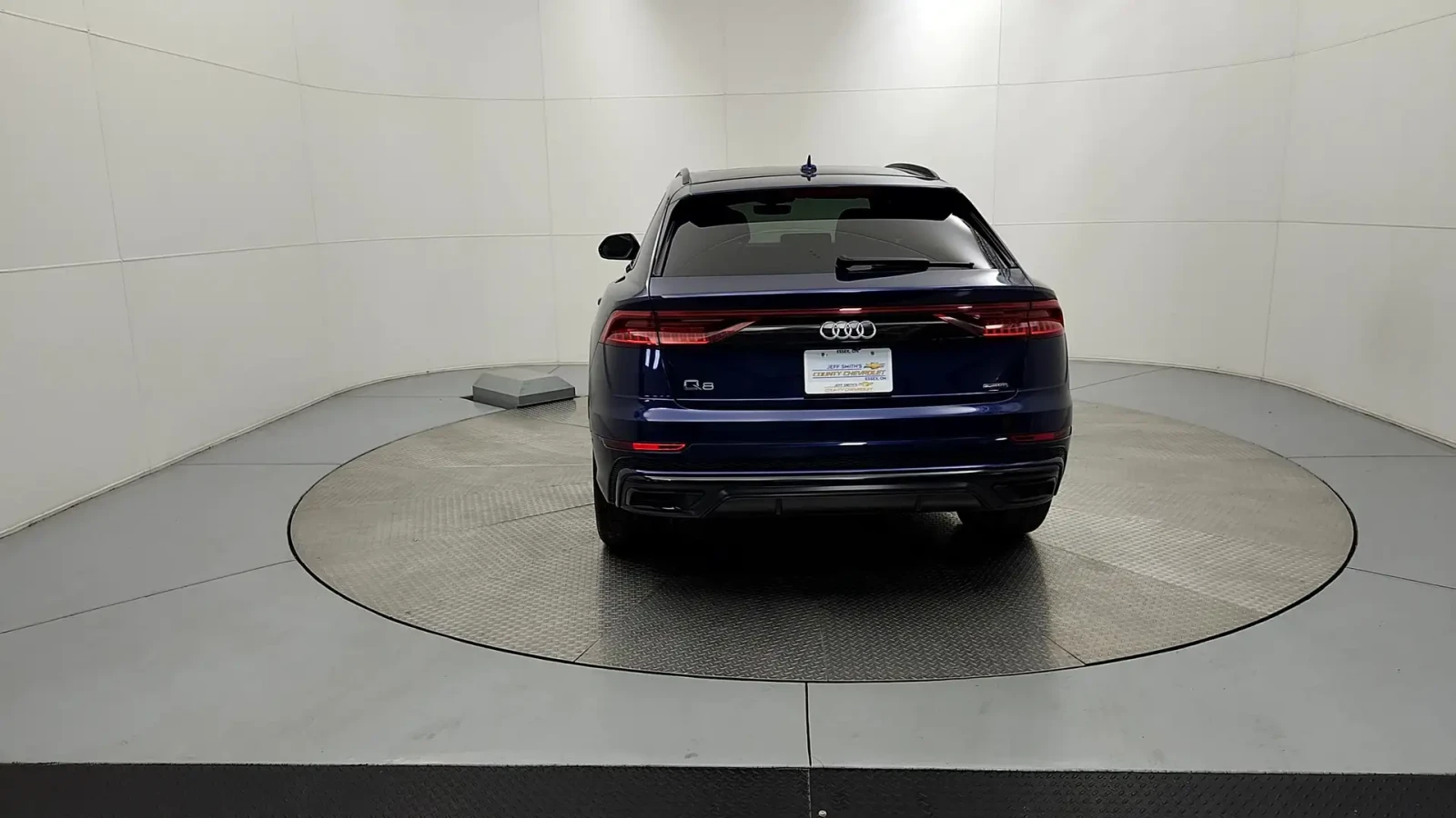 Audi Q8 55 TFSI | CARFAX НАЛИЧЕН | 2019 | 96 933 км, снимка 4 - Автомобили и джипове - 56183393