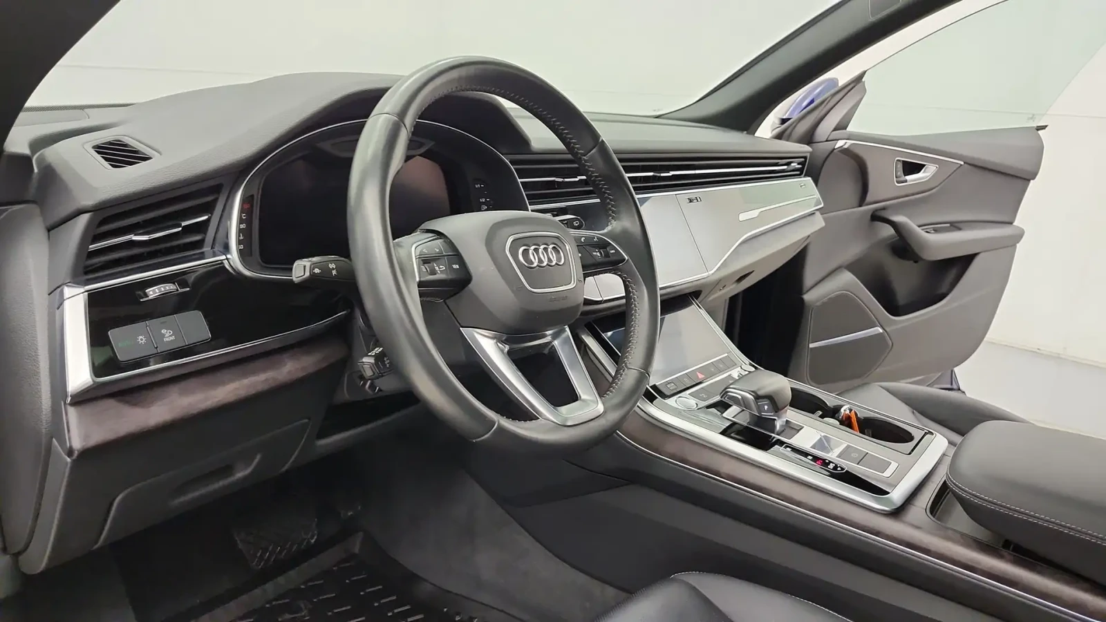 Audi Q8 55 TFSI | CARFAX НАЛИЧЕН | 2019 | 96 933 км, снимка 7 - Автомобили и джипове - 56183393