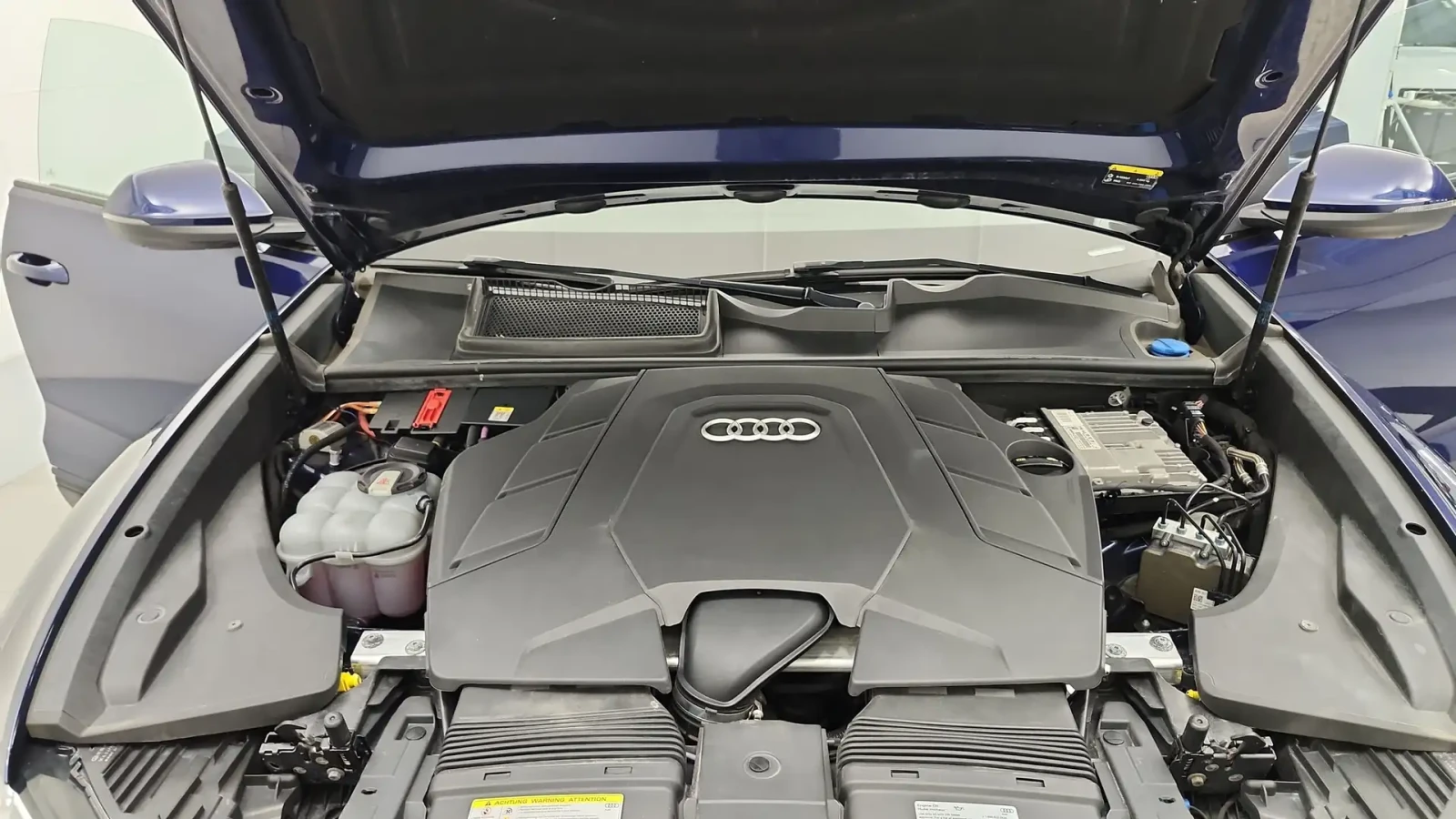 Audi Q8 55 TFSI | CARFAX НАЛИЧЕН | 2019 | 96 933 км, снимка 6 - Автомобили и джипове - 56183393