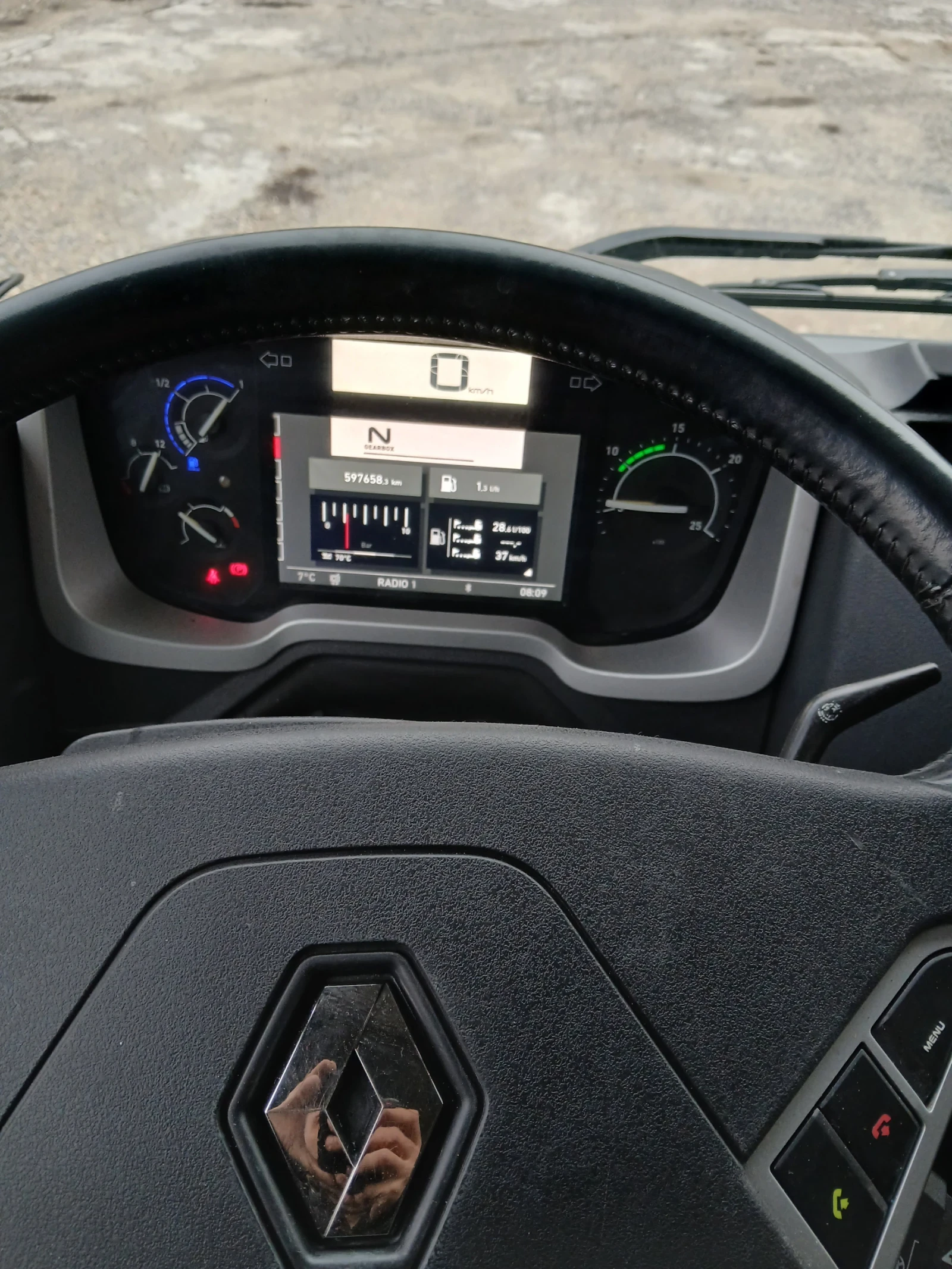 Renault T | Mobile.bg   14