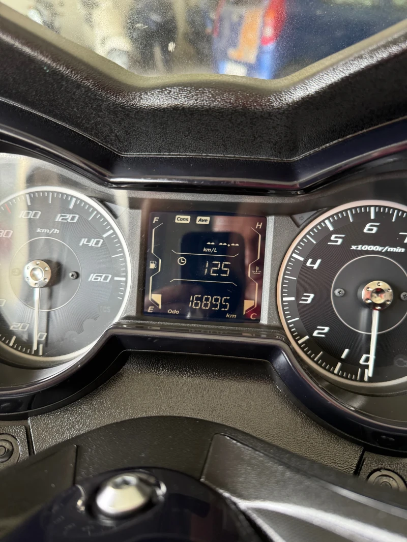 Yamaha X-max 300i- TECHMAX, снимка 11 - Мотоциклети и мототехника - 52054372