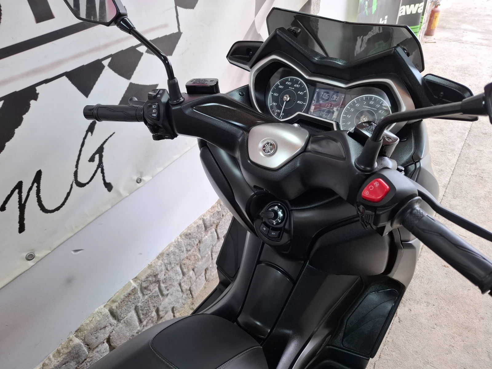 Yamaha X-max ABS/TSC * 2023. *  2 * * *  | Mobile.bg   12