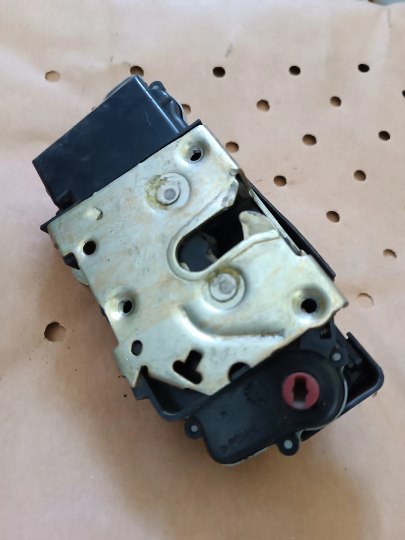    2001 . | Mobile.bg   11