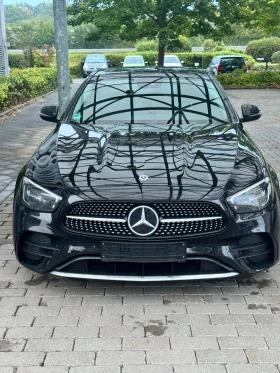 Mercedes-Benz E 400 4MATIC, снимка 2