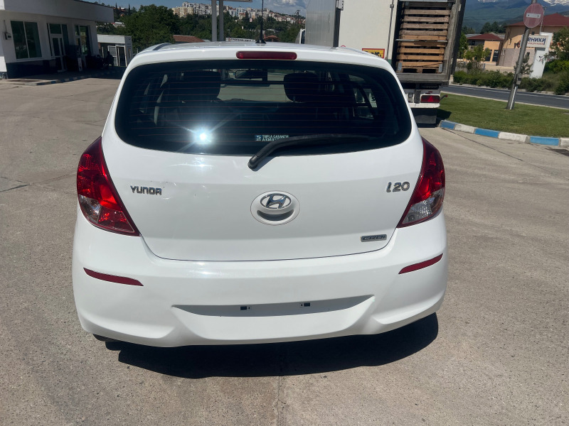 Hyundai I20 Бартер//Лизинг, снимка 6 - Автомобили и джипове - 46324551