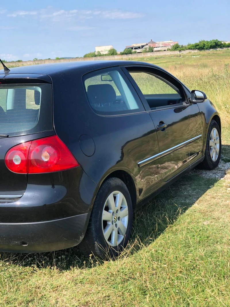 VW Golf 1.6, снимка 5 - Автомобили и джипове - 48234800