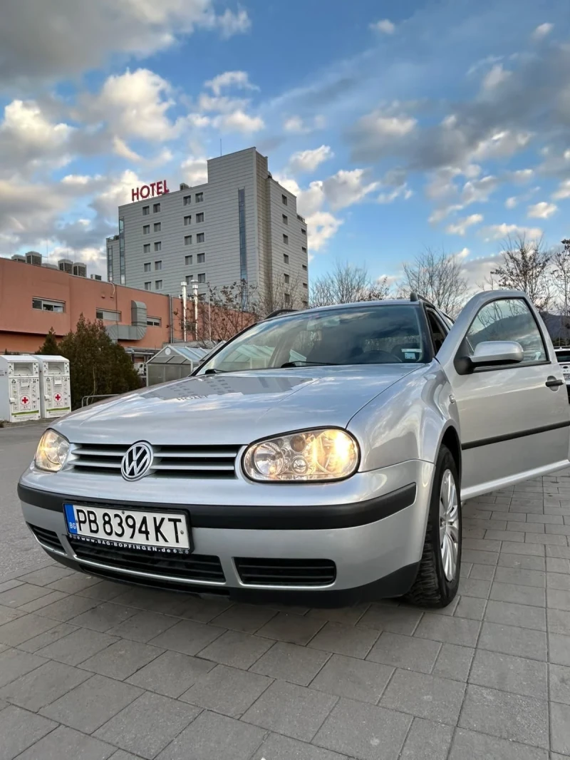 VW Golf, снимка 2 - Автомобили и джипове - 49209392