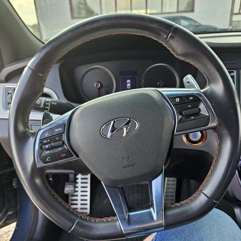 Hyundai Sonata 2.0 turbo, снимка 16 - Автомобили и джипове - 51696839