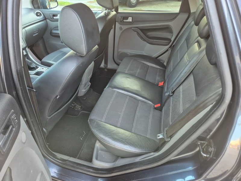 Ford Focus 2.0i-ГАЗ-Италия, снимка 9 - Автомобили и джипове - 52226953