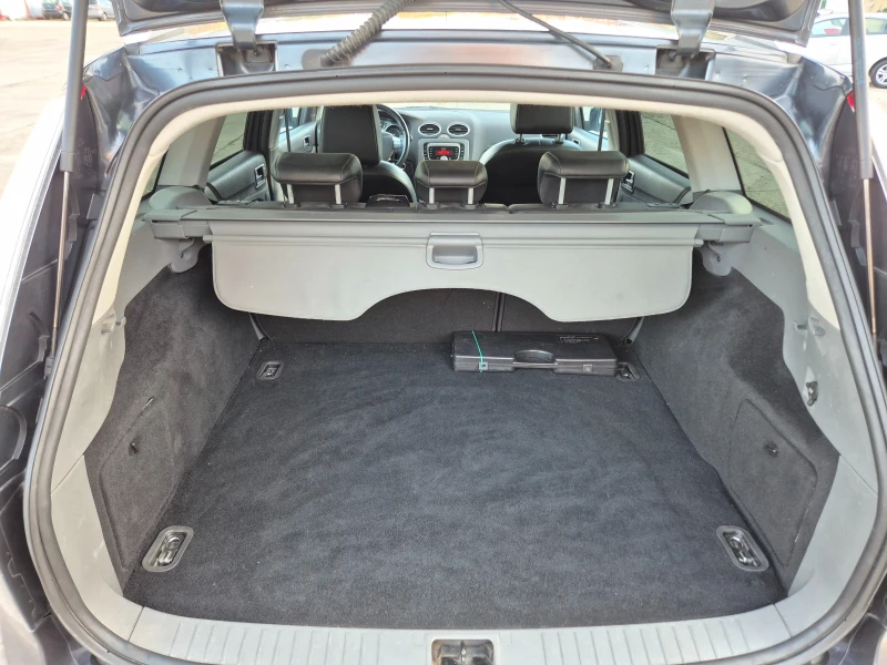 Ford Focus 2.0i-ГАЗ-Италия, снимка 10 - Автомобили и джипове - 52226953