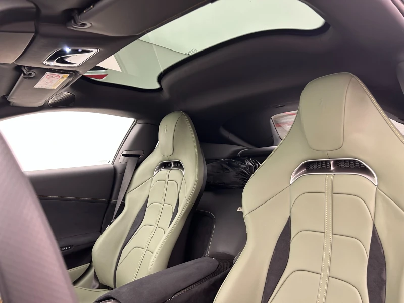 Ferrari 812 Superfast 12 Cilindri, снимка 7 - Автомобили и джипове - 52476451